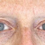 como-delinear-el-ojo-en-mujeres-de-60-anos